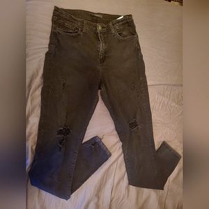 Flying Monkey size 29 Distressed black skinny jeans
